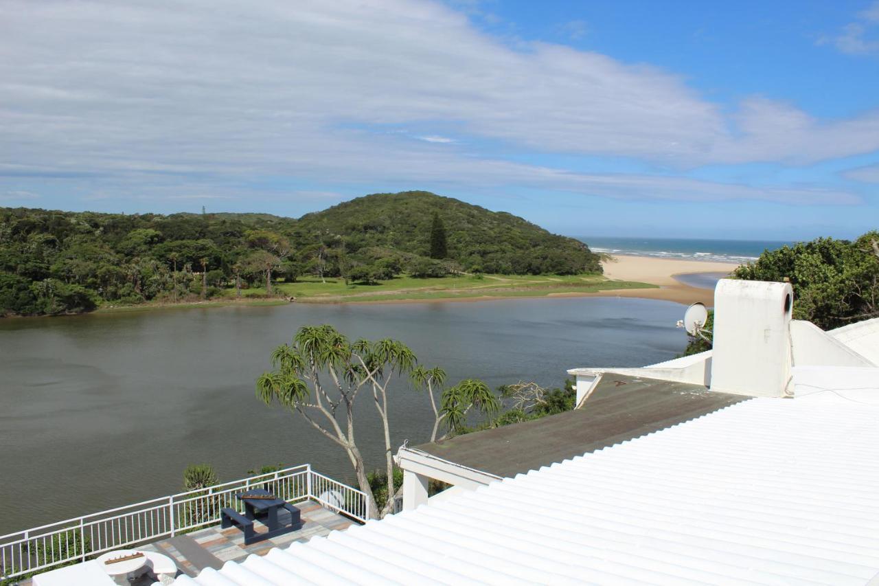 Blue'S Guest House - East London Bonza Bay Екстериор снимка