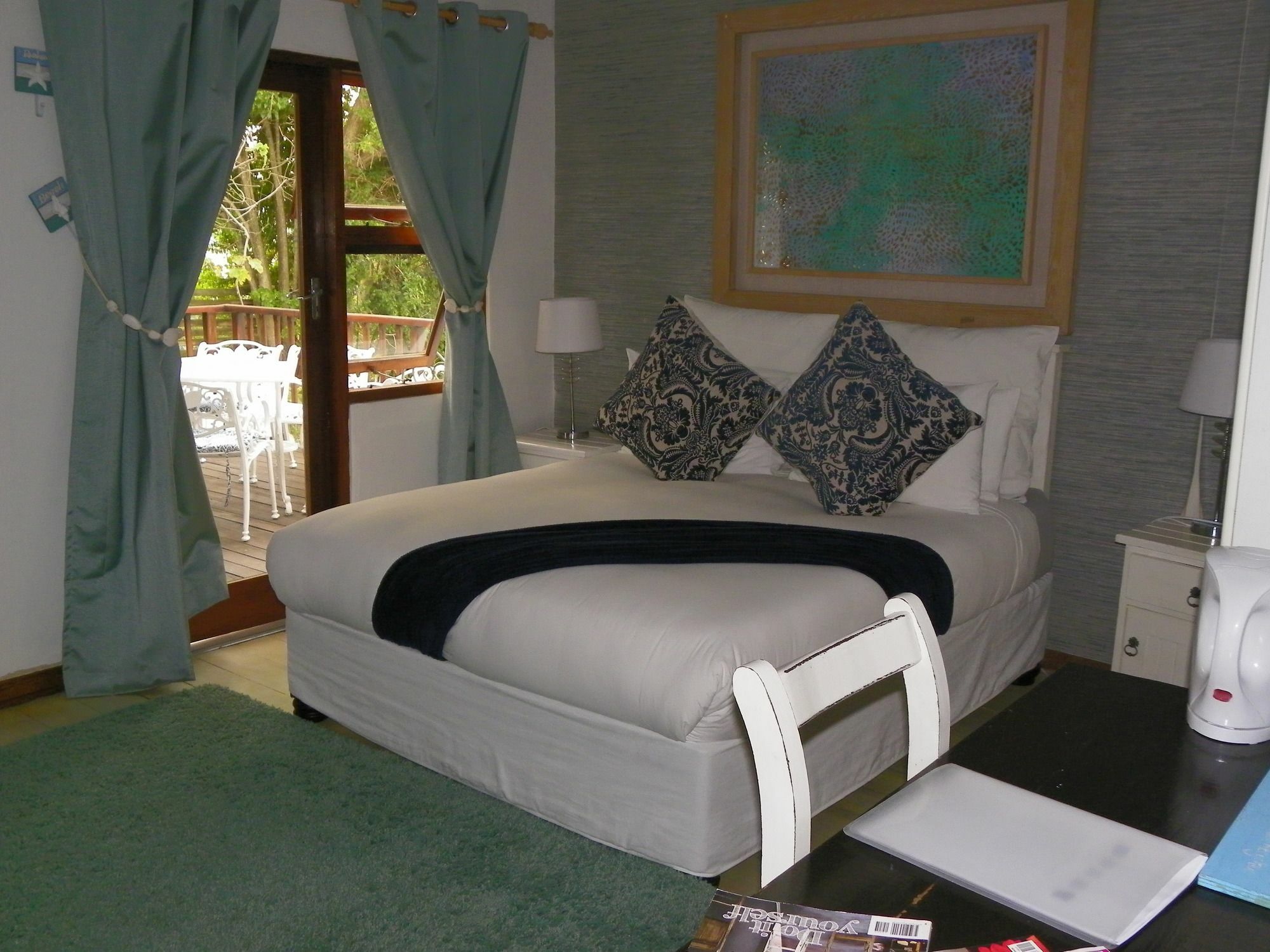 Blue'S Guest House - East London Bonza Bay Екстериор снимка